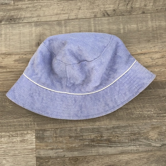Nike Bucket Hat - Picture 2 of 4